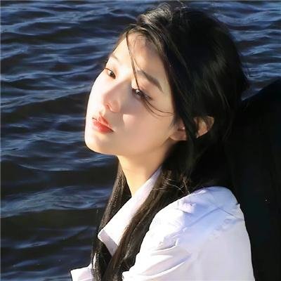 少女艾薇